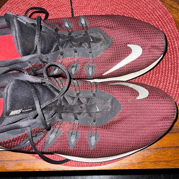 Nike running shoes - Picture 2 of 4